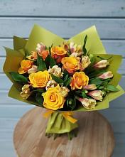 Букет цветов из:  Альстромерии и Розы в Калтасы