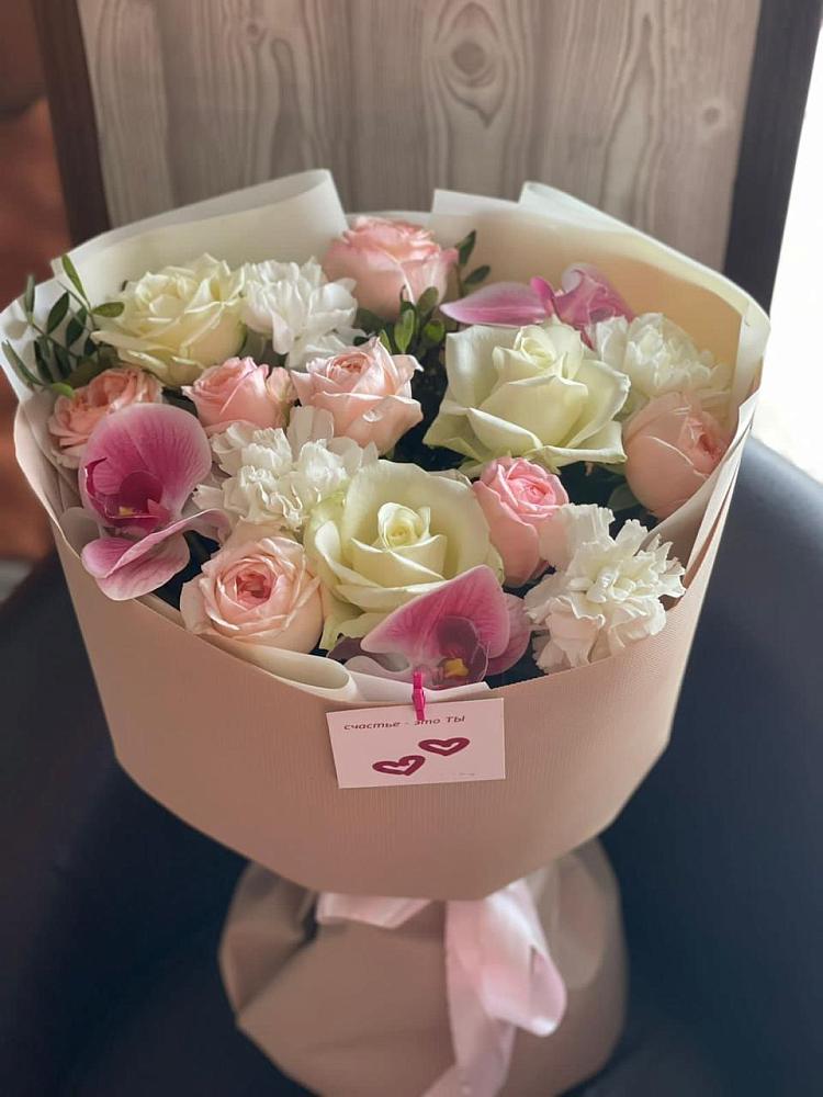 Букет цветов из: Орхидеи, Розы и Гвоздики в Калтасы