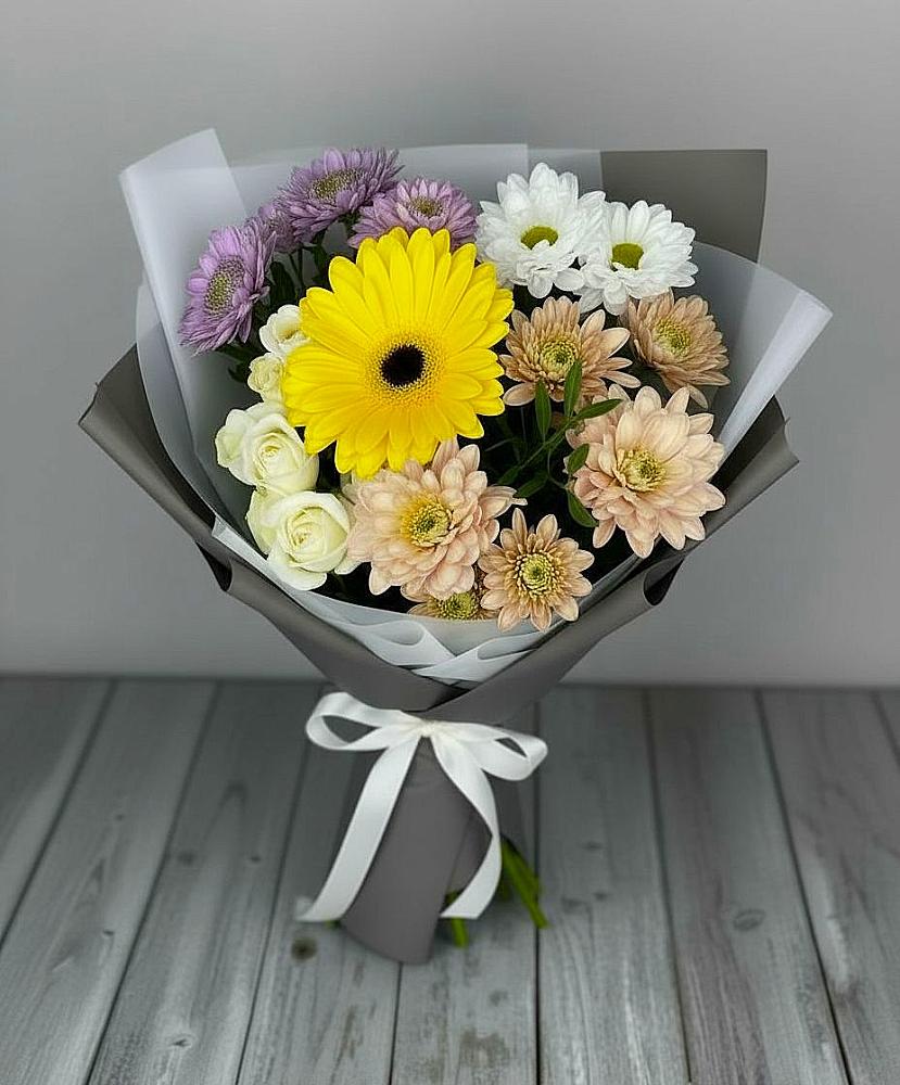 Букет цветов из: Розы, Герберы и Хризантемы в Калтасы