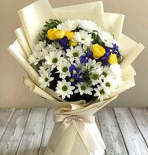 Букет цветов из:  Ирисы, Хризантемы и Розы #REPLACE_PRED# Калтасы