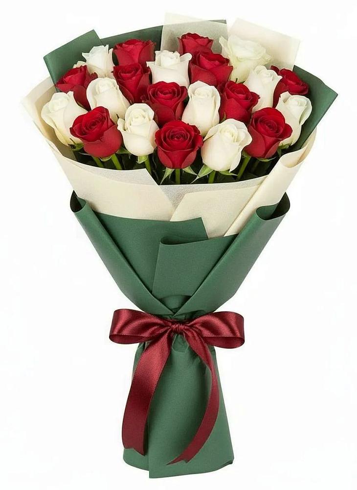 Букет Микс из красных и белых роз в Калтасы