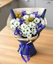 Букет цветов из:  Розы, Ирисы и Хризантемы в Калтасы