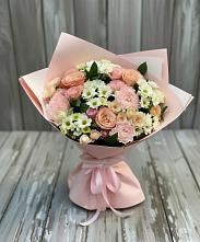 Букет цветов из:  Гвоздики, Розы и Хризантемы в Калтасы