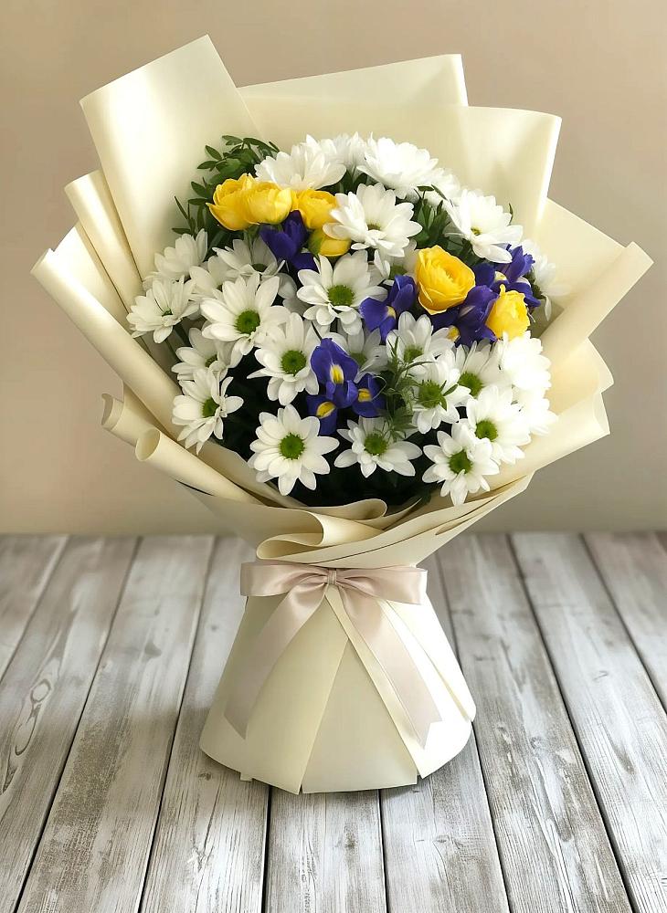 Букет цветов из: Ирисы, Хризантемы и Розы в Калтасы