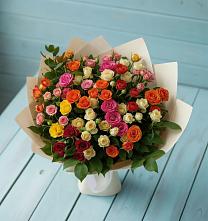 Букет Микс из разноцветных кустовых роз в Калтасы